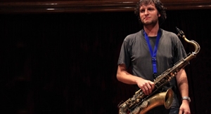 Saxophone Day - How did the first saxophones look like? And how was it played?